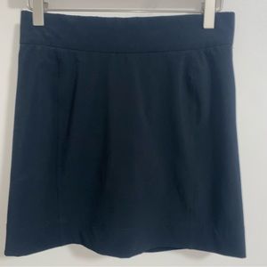 Columbia women's black stretch athletic skort skirt w/ shorts size Small